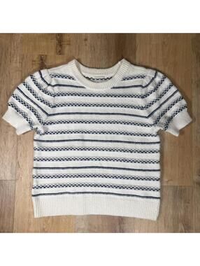 Cream & Navy Striped Short Sleeve Sweater – M